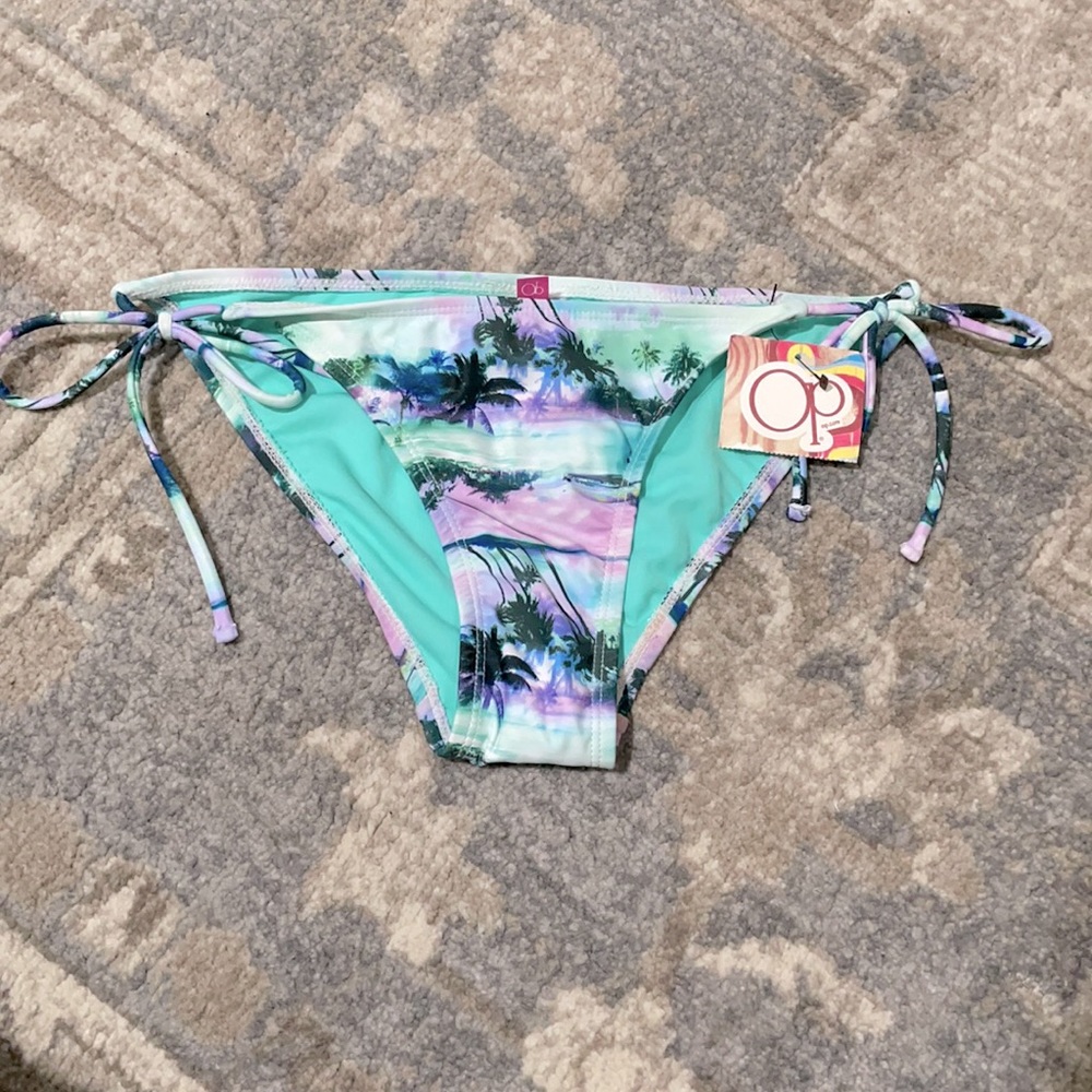 Op swim bottom